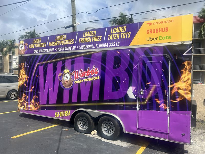 Wimbos Crazy Potatoes & Grill exterior