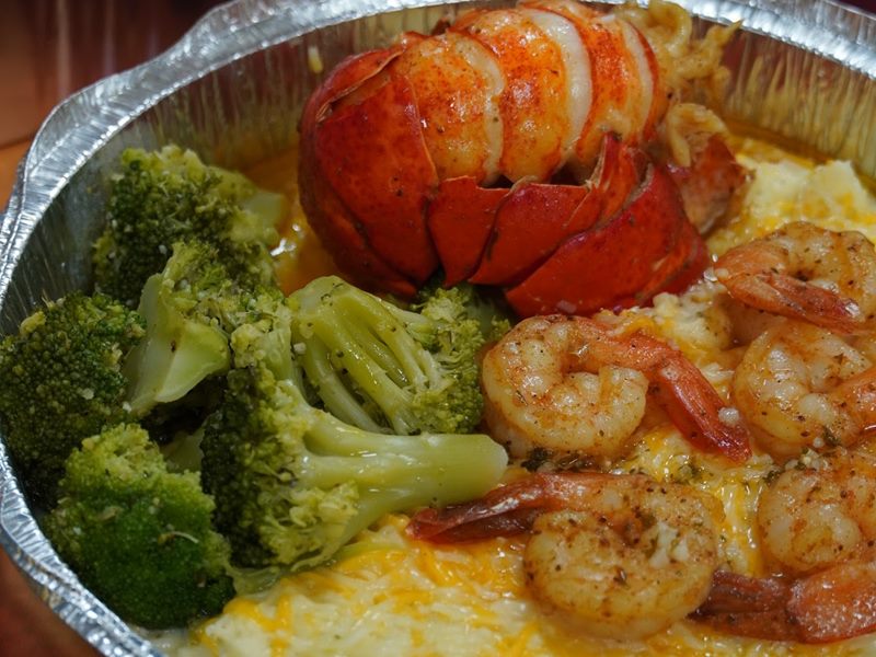 Wimbos Crazy Potatoes & Grill food